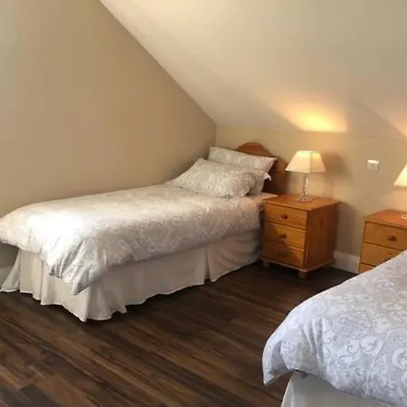Tishmeain House Tatil Evi Carraroe